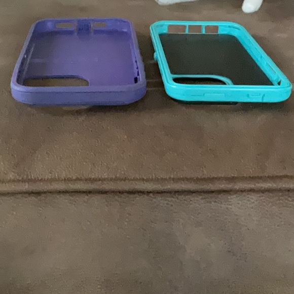 Otter Box Defender Series Purple and Blue Phone Case for iPhone 13 Pro Max - Picture 4 of 5